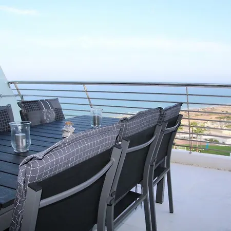Infinity View Penthouse Apartment *